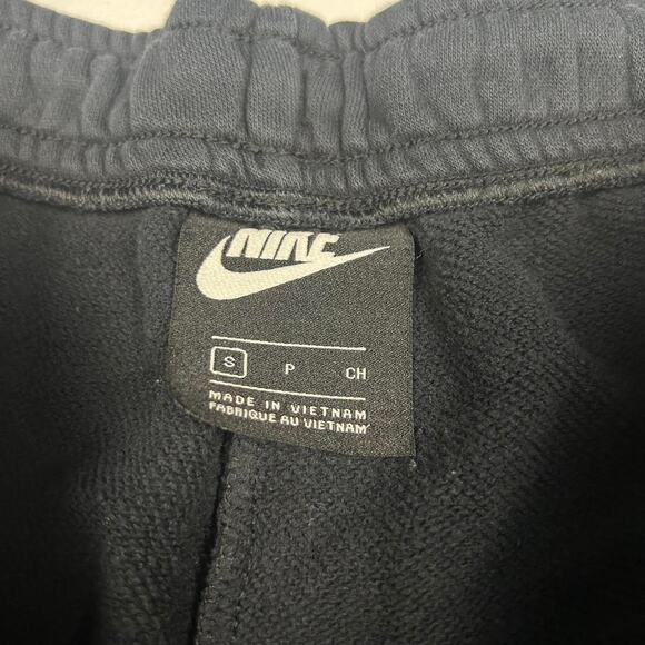 Black Nike Sweatpants - Picture 5 of 5
